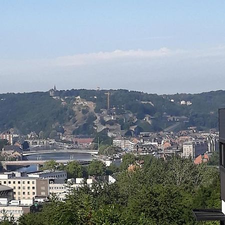 Bed Vue Sur Vallee De La Meuse Namur Bouge Bagian luar foto