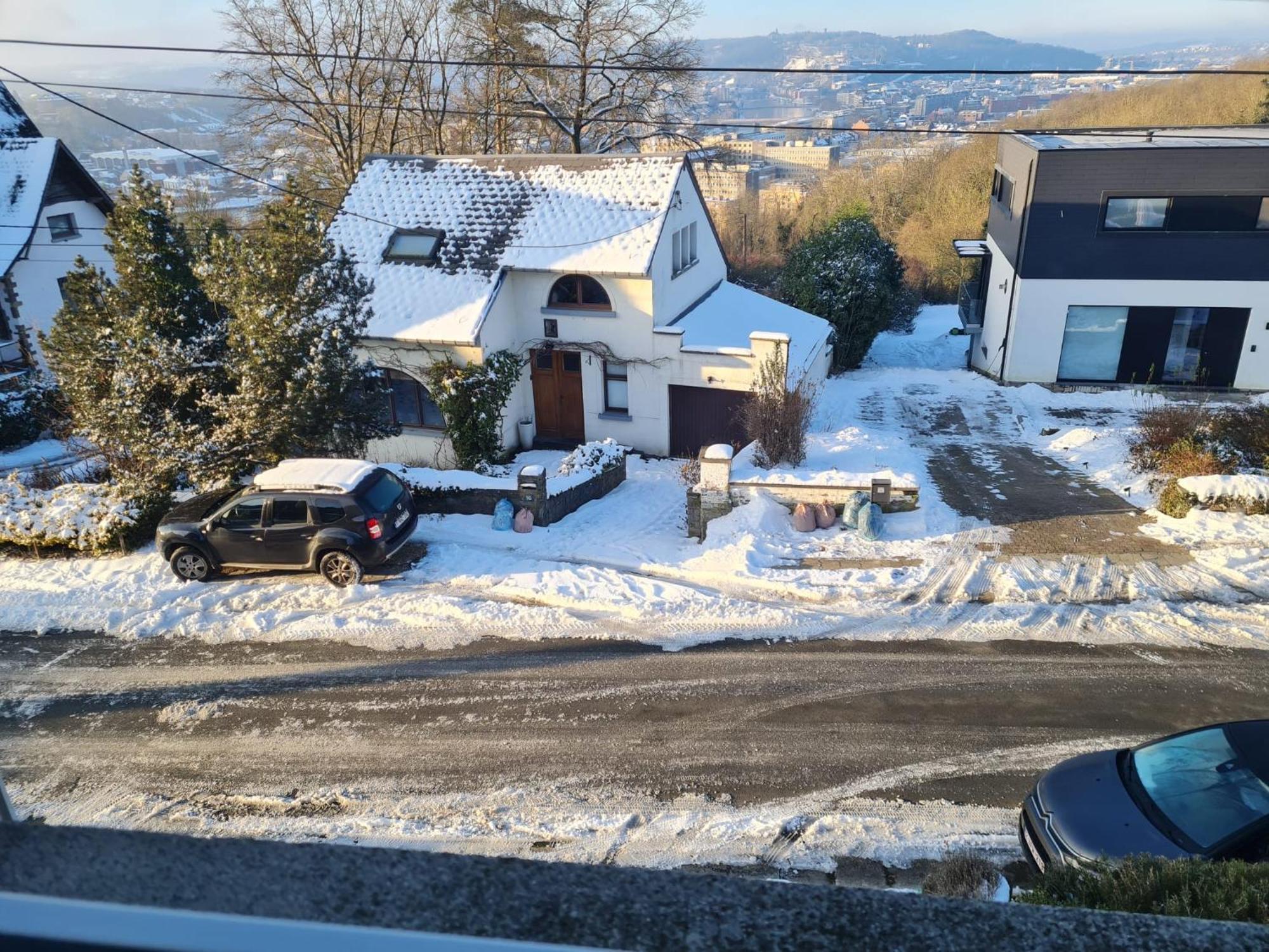 Bed Vue Sur Vallee De La Meuse Namur Bouge Bagian luar foto